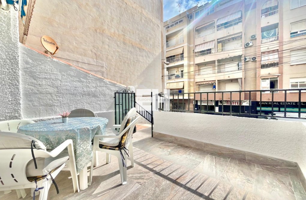 Resale - Apartment - Torrevieja - Playa de los Locos