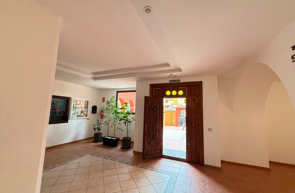 Resale - Apartment - Torrevieja - Playa de los Locos