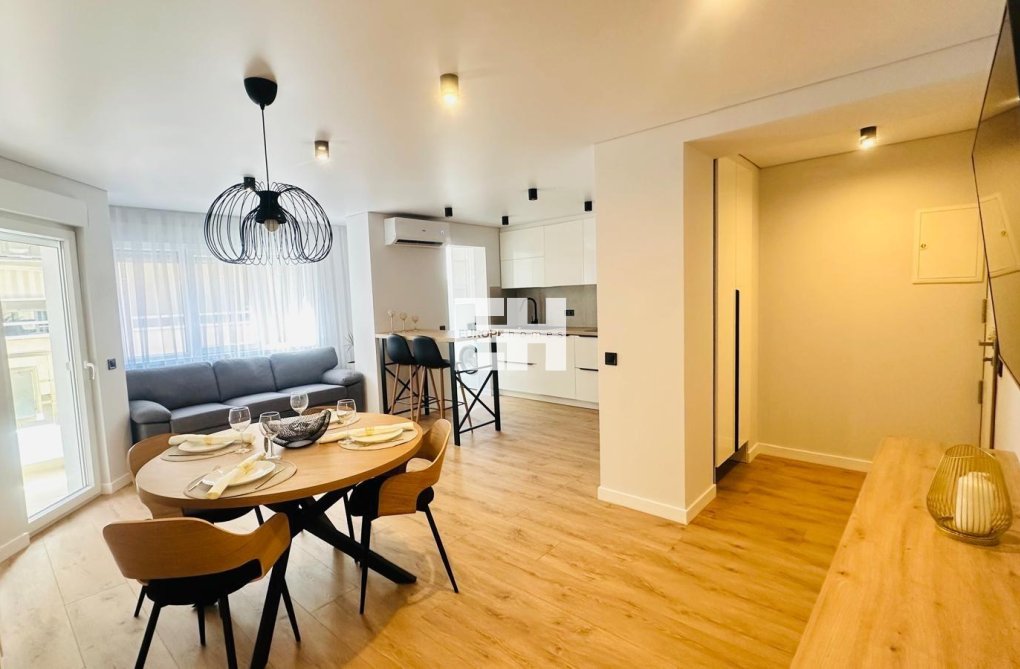 Resale - Apartment - Torrevieja - Playa del Cura