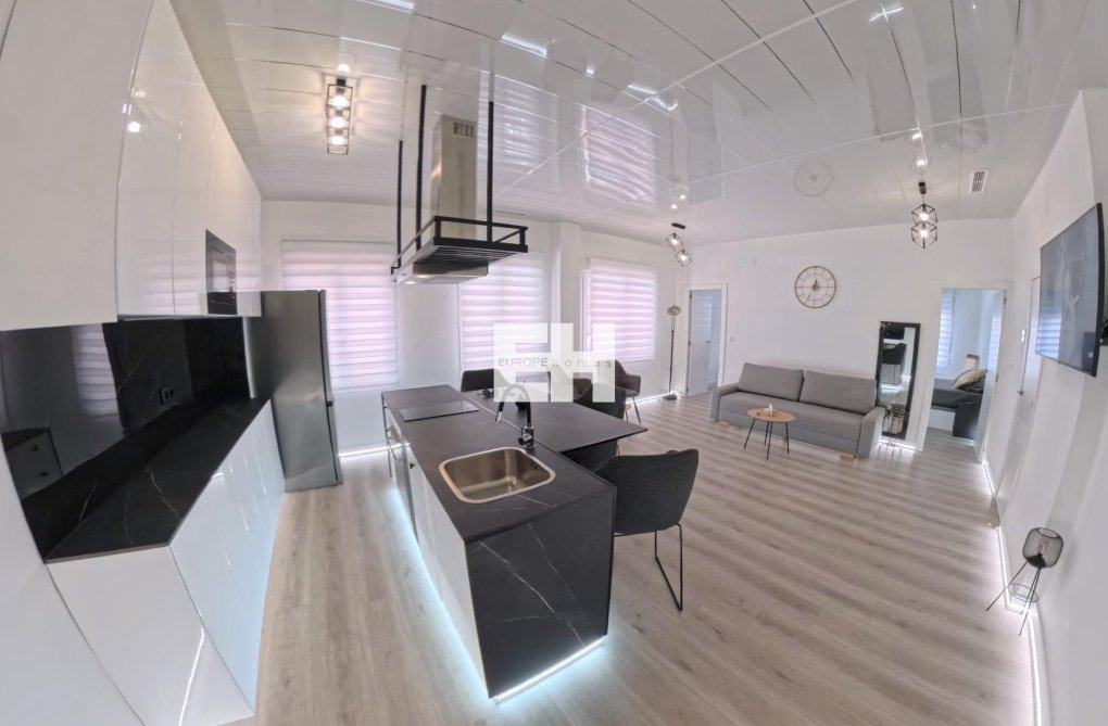 Resale - Apartment - Torrevieja - Playa del Cura