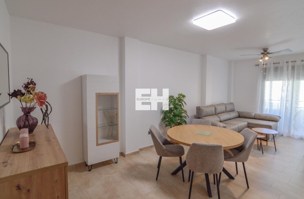 Resale - Apartment - Torrevieja - Playa del Cura