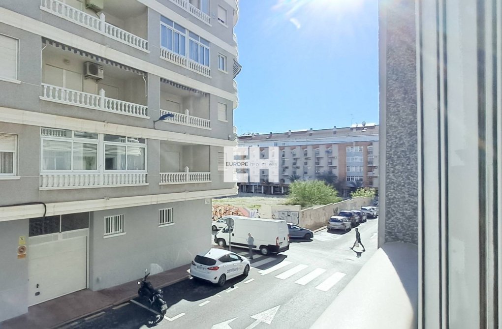 Resale - Apartment - Torrevieja - Playa del Cura