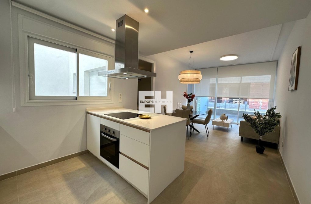 Resale - Apartment - Torrevieja - Playa del Cura