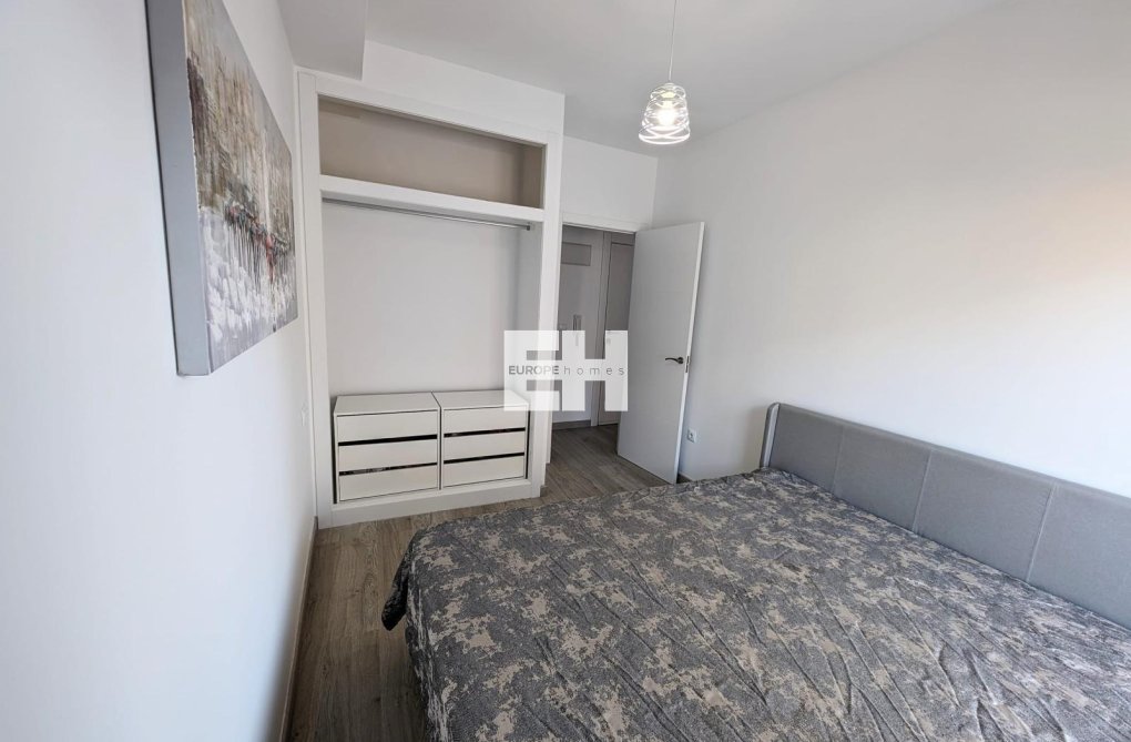 Resale - Apartment - Torrevieja - Playa del Cura