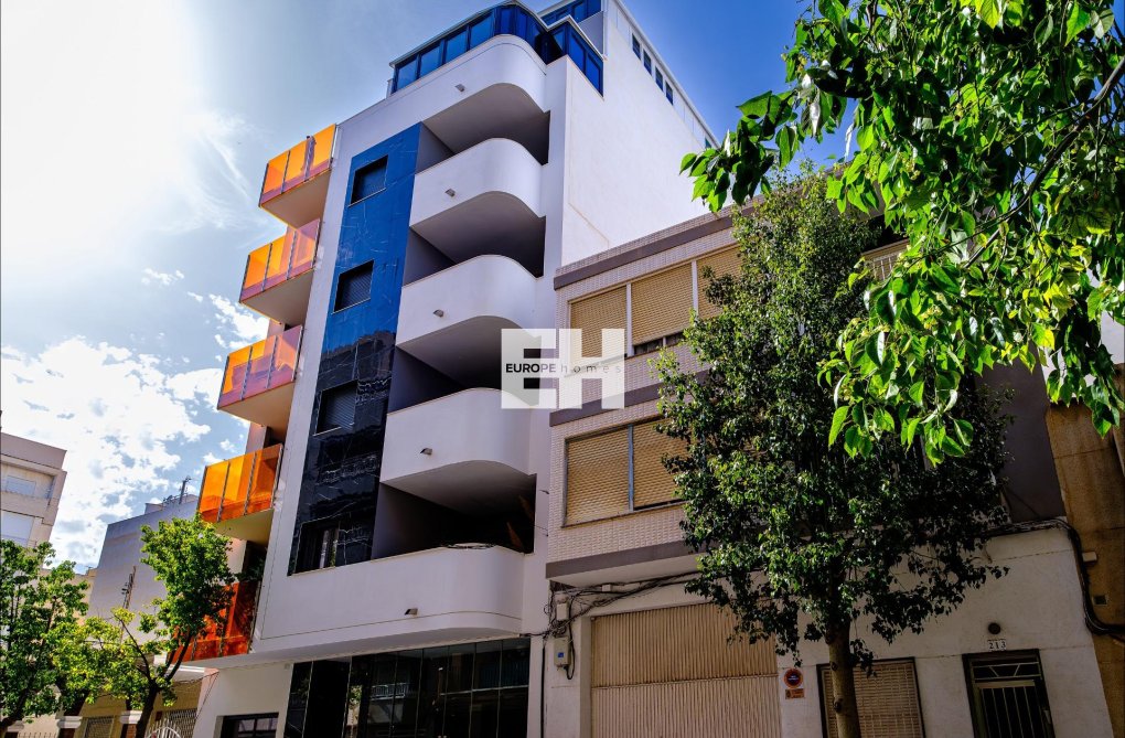 Resale - Apartment - Torrevieja - Playa del Cura