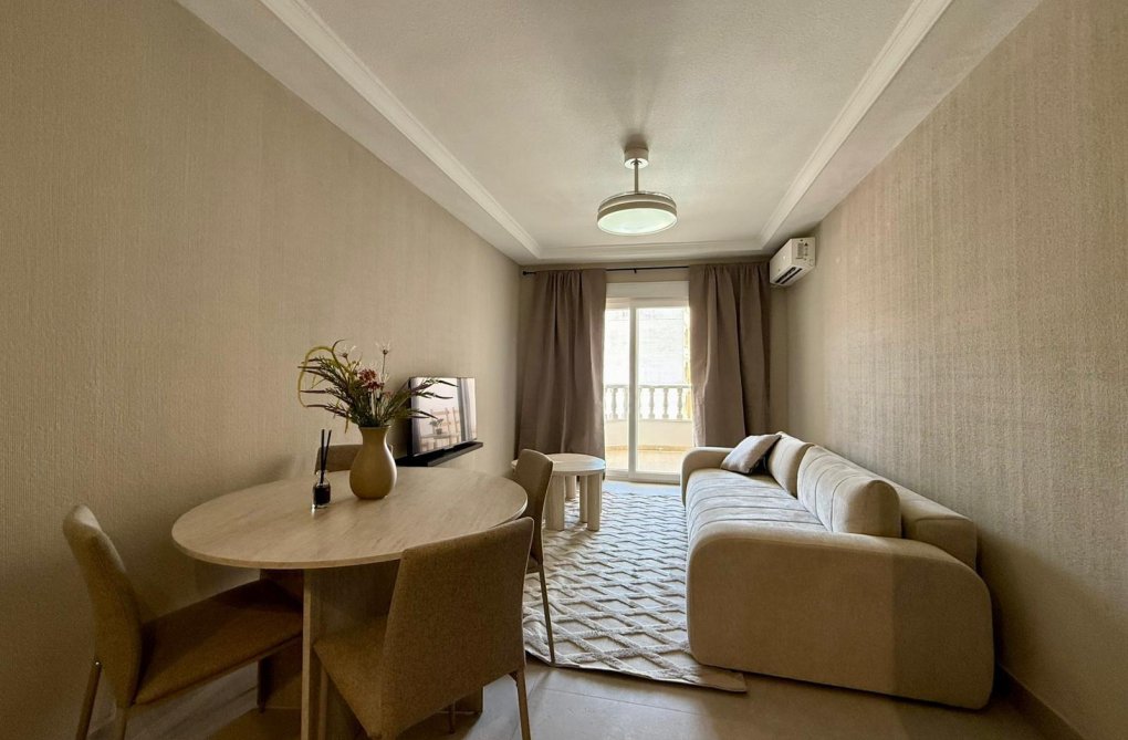 Resale - Apartment - Torrevieja - Playa del Cura