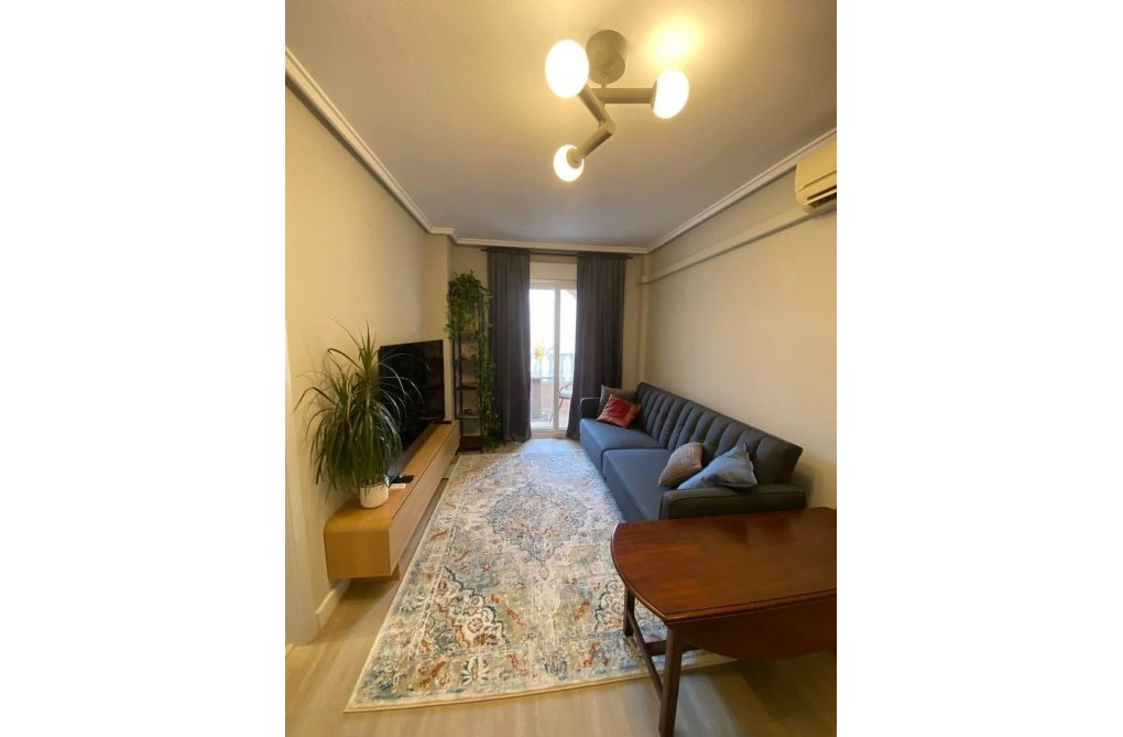 Resale - Apartment - Torrevieja - Playa del Cura
