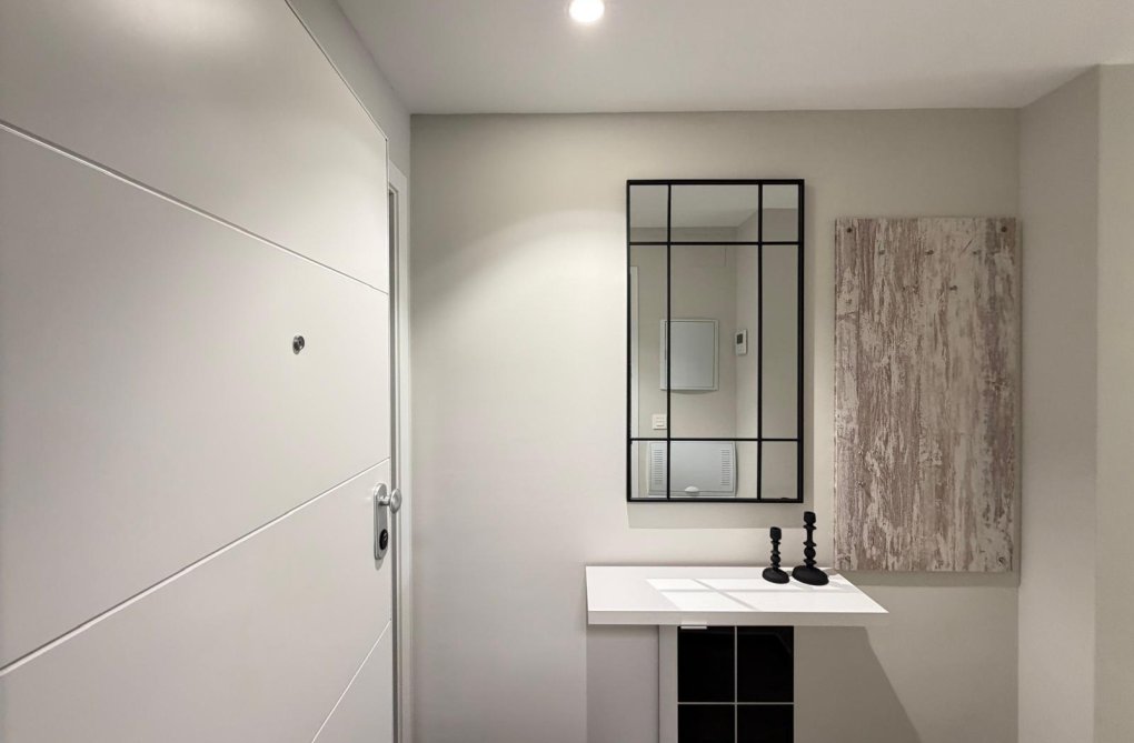 Resale - Apartment - Torrevieja - Playa del Cura