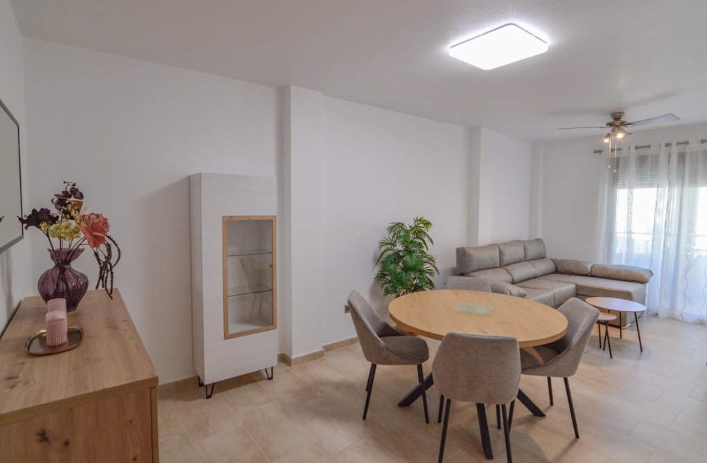 Resale - Apartment - Torrevieja - Playa del Cura