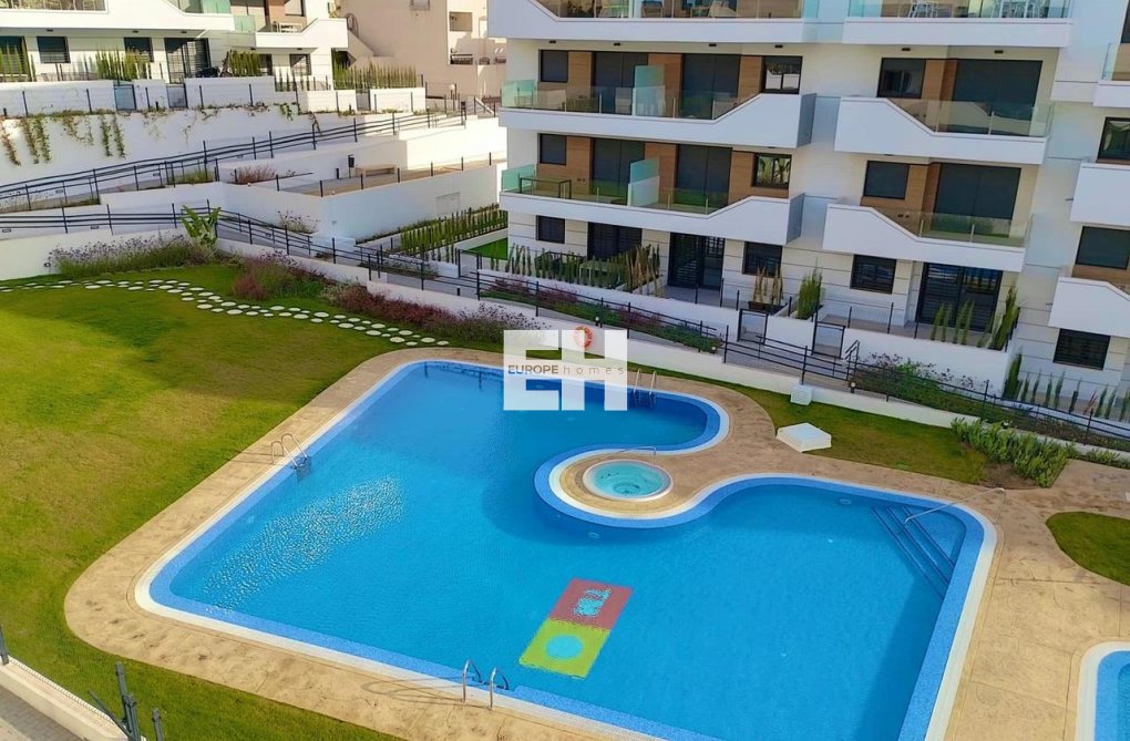 Resale - Apartment - Villamartin - Costa Blanca