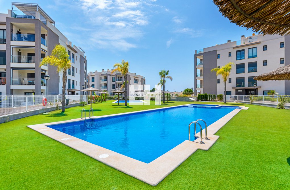 Resale - Apartment - Villamartin - Costa Blanca
