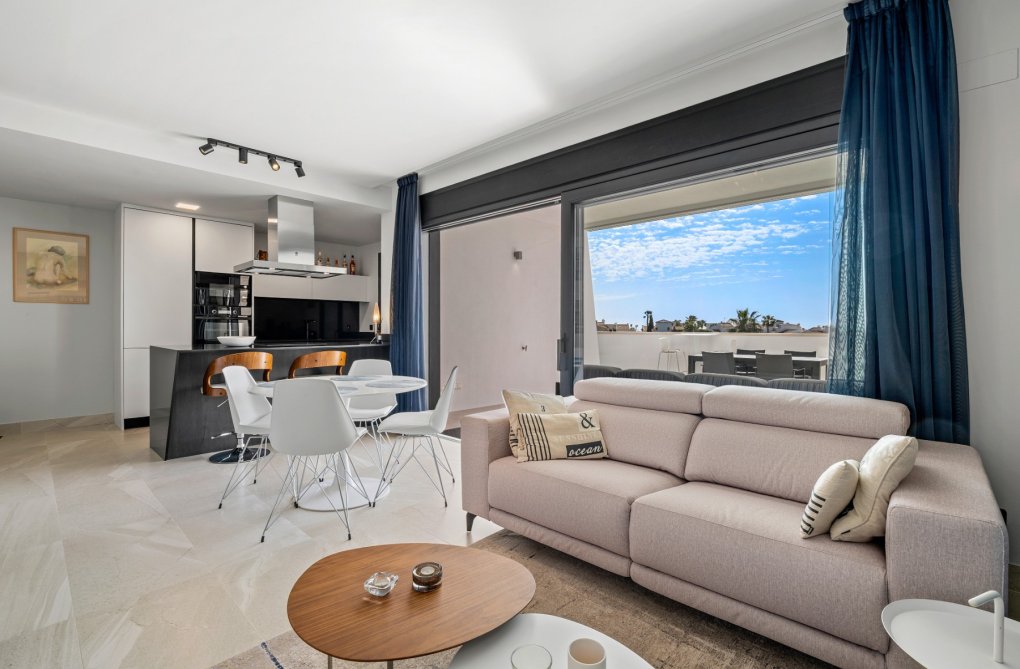 Resale - Apartment - Villamartin - Costa Blanca