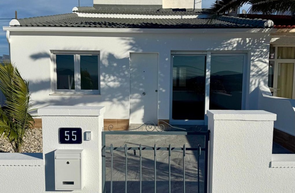 Resale - Bungalow - Ciudad Quesada - Costa Blanca