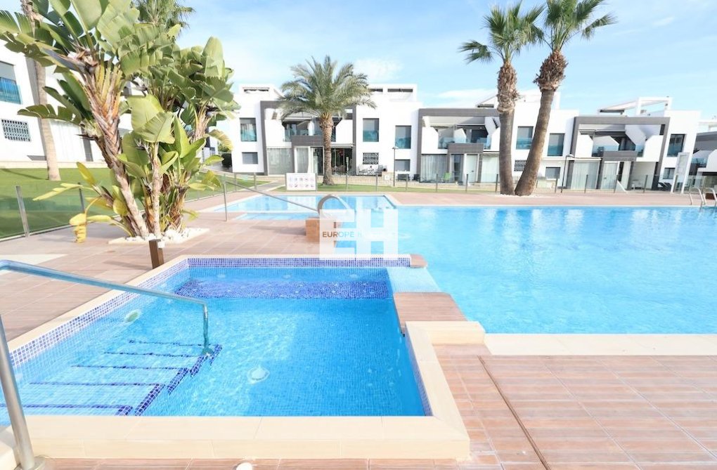 Resale - Bungalow - Orihuela Costa - Costa Blanca