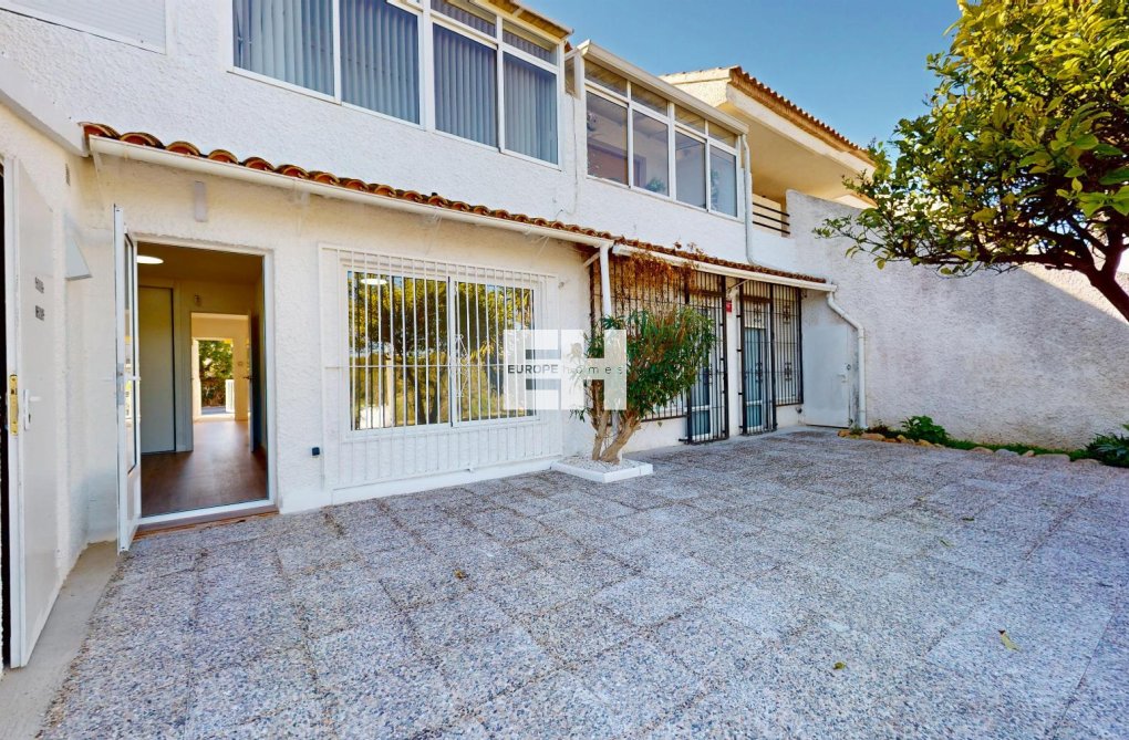 Resale - Bungalow - Orihuela Costa - Costa Blanca