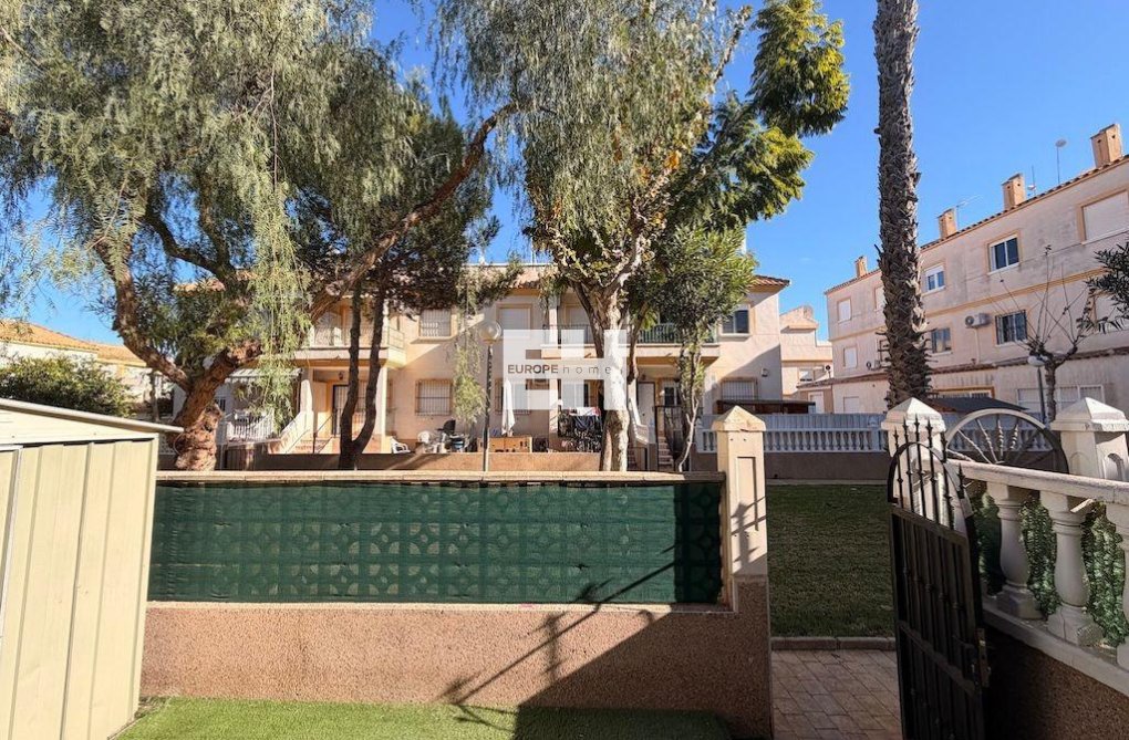 Resale - Bungalow - Orihuela Costa - Costa Blanca
