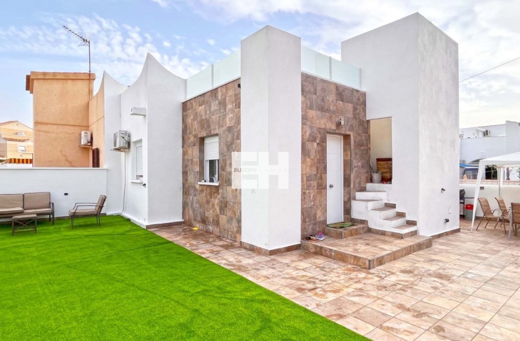 Resale - Bungalow - Orihuela Costa - Costa Blanca