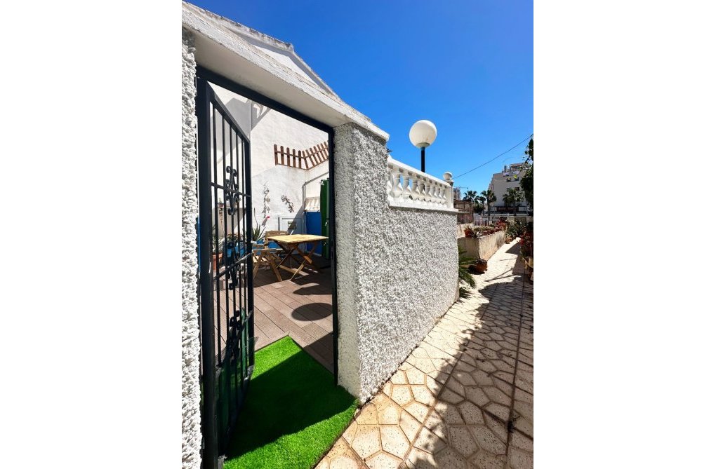 Resale - Bungalow - Orihuela Costa - Costa Blanca