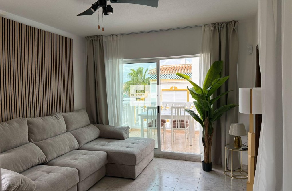 Resale - Bungalow - Torrevieja - Cañada Del Molino