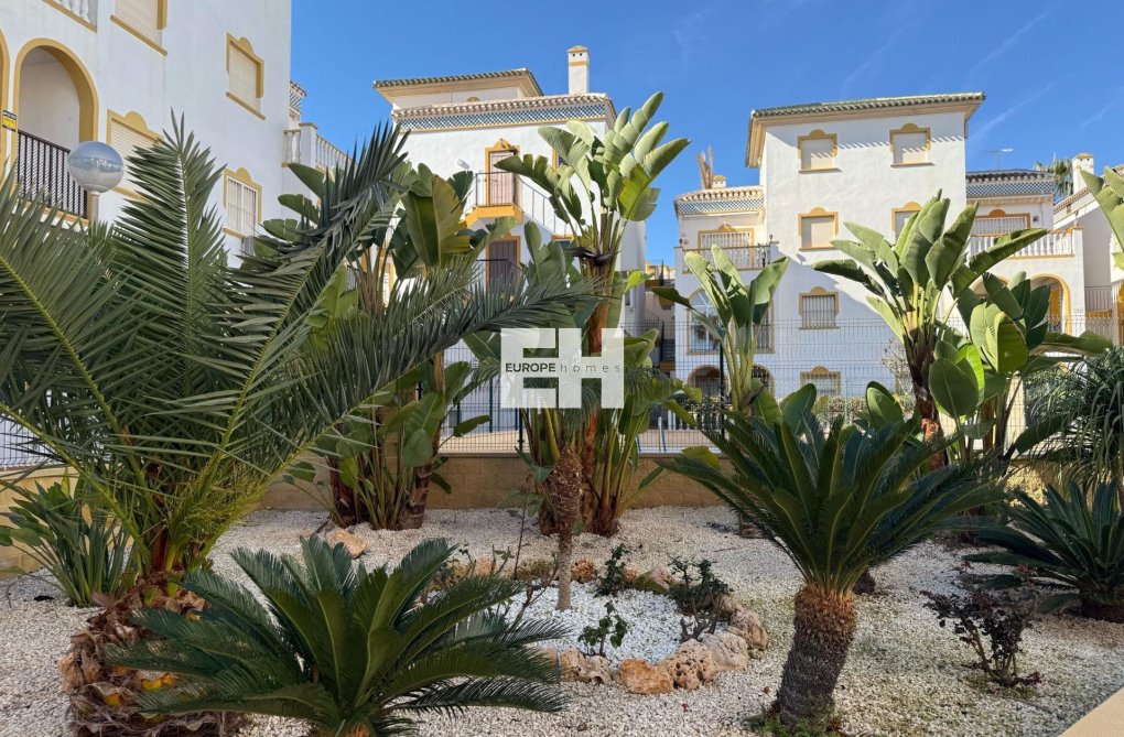 Resale - Bungalow - Torrevieja - Cañada Del Molino