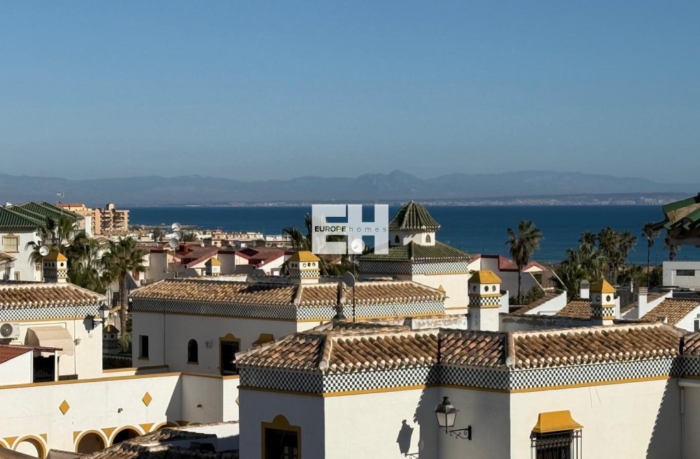 Resale - Bungalow - Torrevieja - Cañada Del Molino