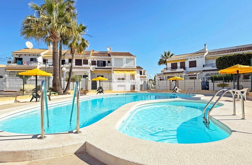 Resale - Bungalow - Torrevieja - Costa Blanca