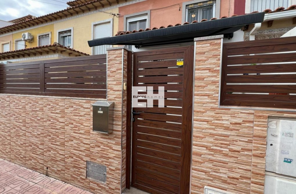 Resale - Bungalow - Torrevieja - Costa Blanca