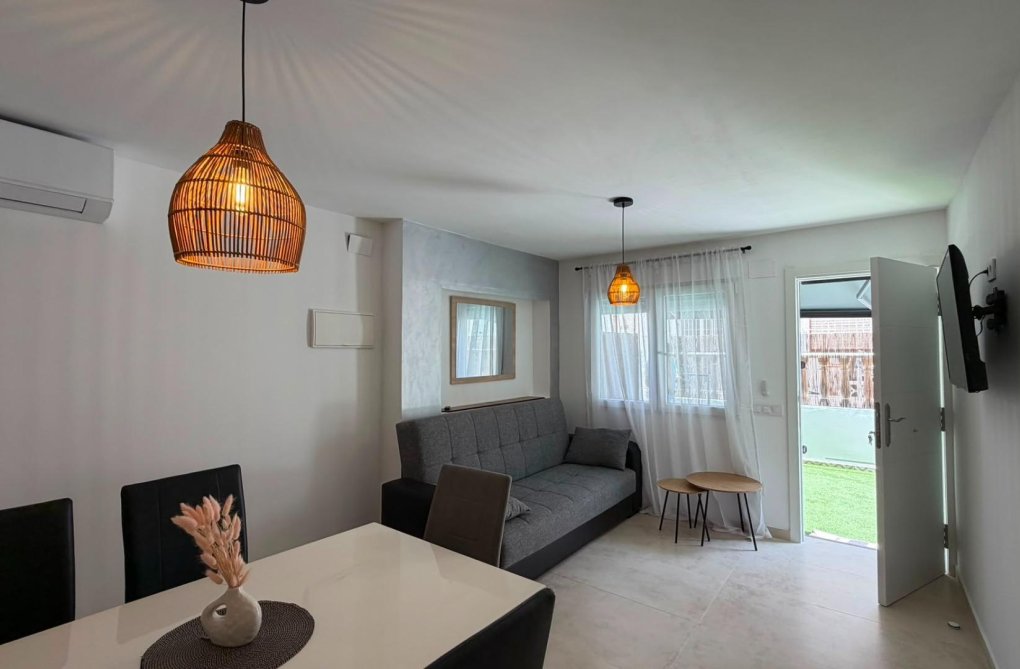 Resale - Bungalow - Torrevieja - La Veleta