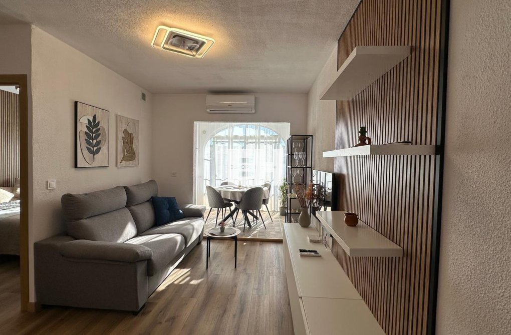 Resale - Bungalow - Torrevieja - Los Balcones - Los Altos Del Edén