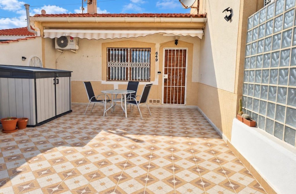 Resale - Bungalow - Torrevieja - Torretas