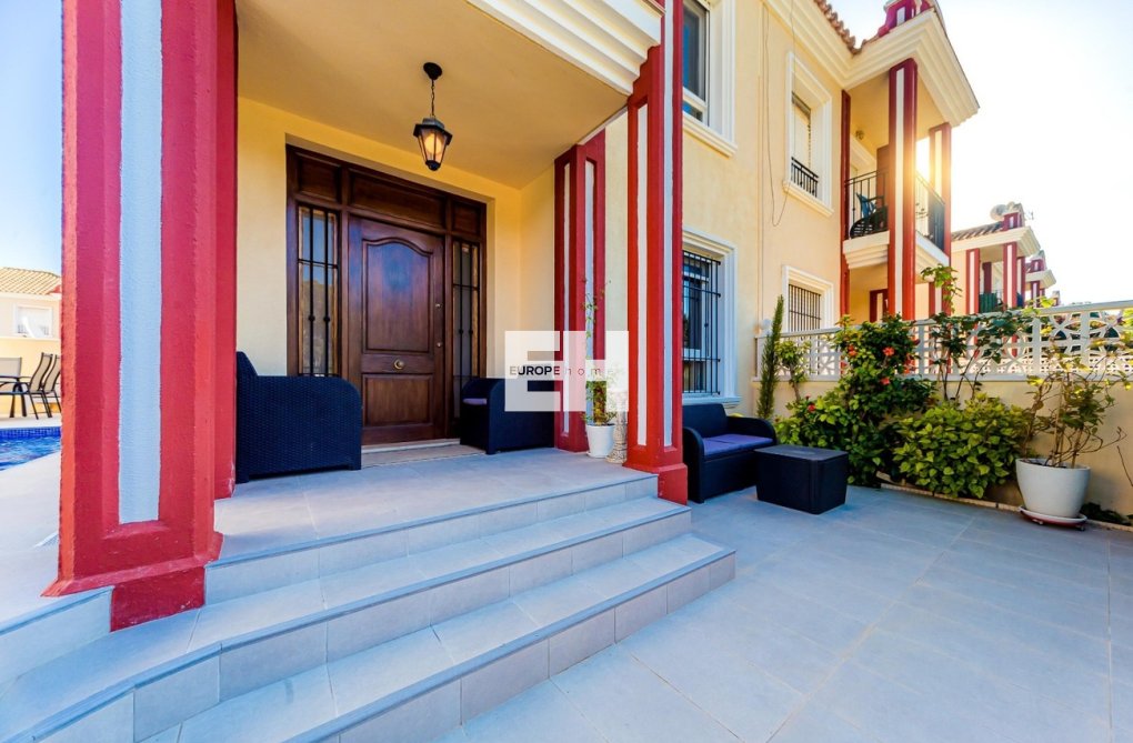 Resale - Duplex - Dehesa de Campoamor - Costa Blanca
