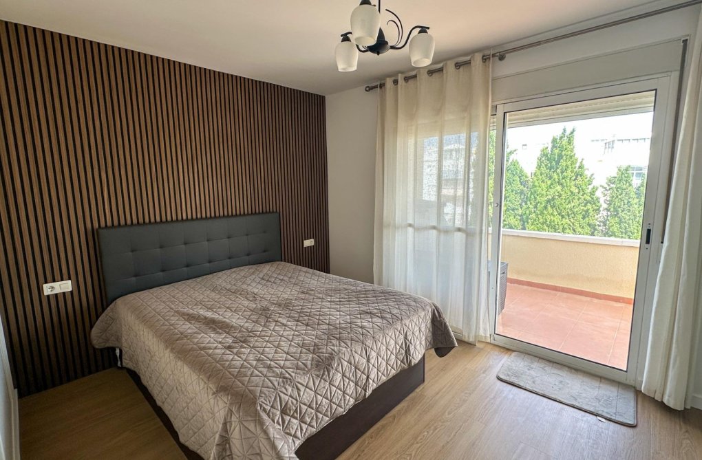 Resale - Duplex - San Miguel de Salinas - Las Filipinas
