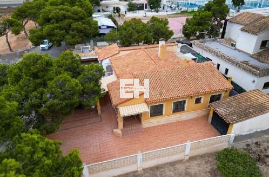 Resale - Semi Detached - Orihuela Costa - Punta Prima