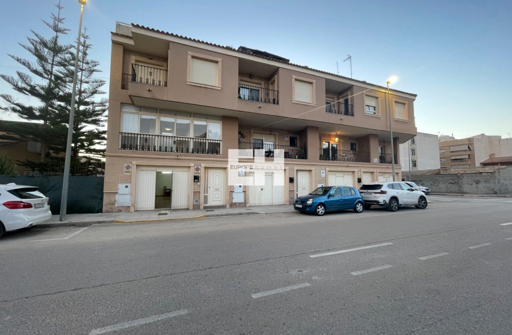 Resale - town house - Almoradí - Inland