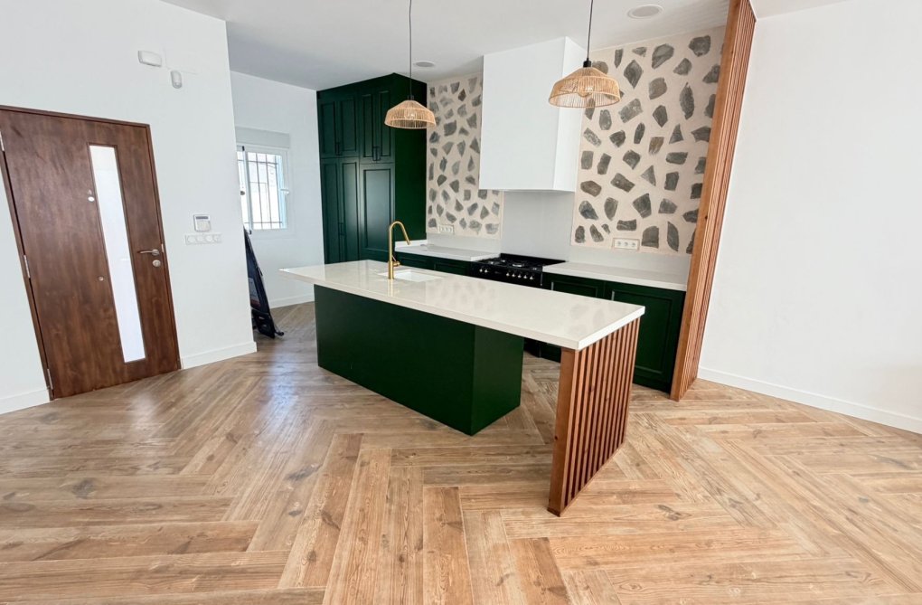 Resale - town house - Catral - Costa Blanca
