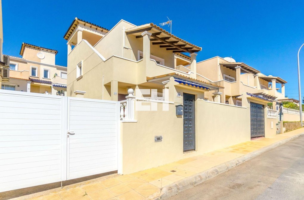 Resale - town house - Orihuela Costa - Costa Blanca