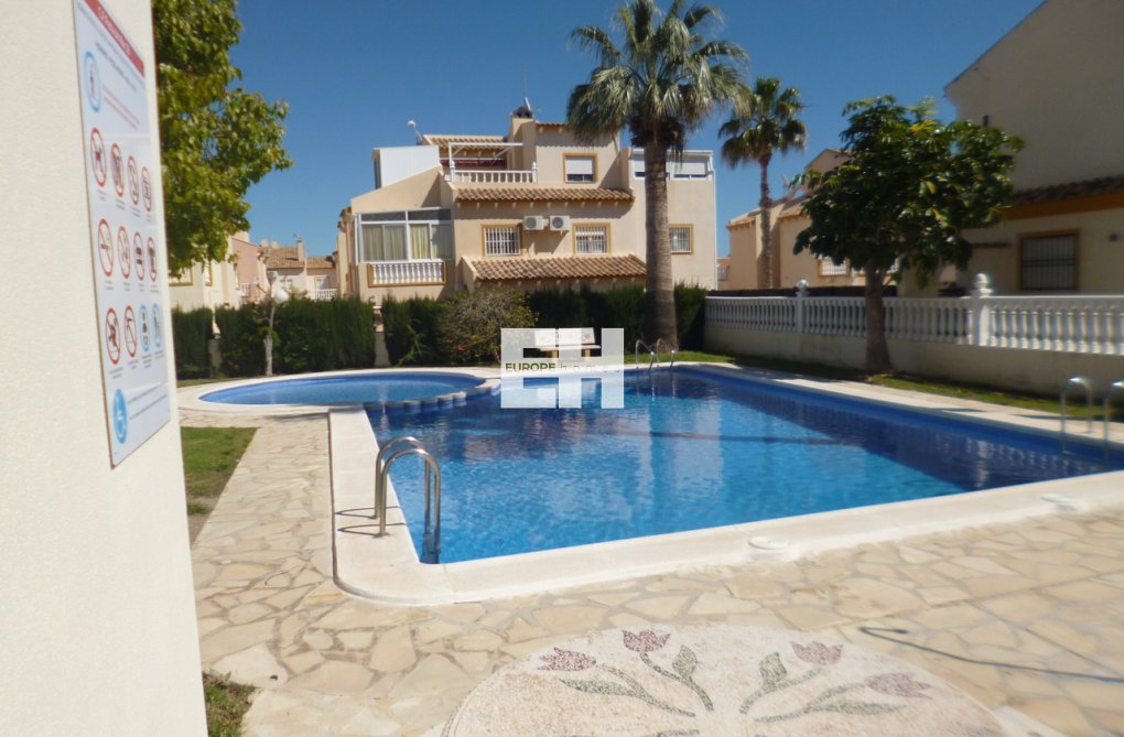 Resale - town house - Playa Flamenca - Costa Blanca