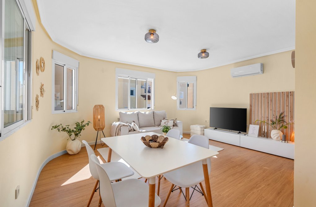 Resale - town house - San Miguel de Salinas - Costa Blanca