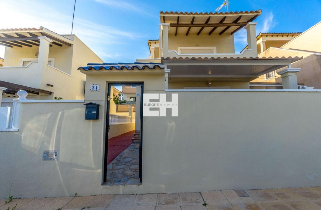Resale - town house - San Miguel de Salinas - El Galán
