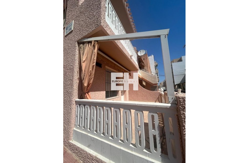 Resale - town house - Torrevieja - Centro