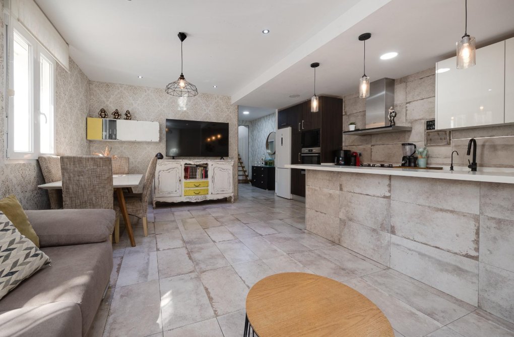 Resale - town house - Torrevieja - Centro