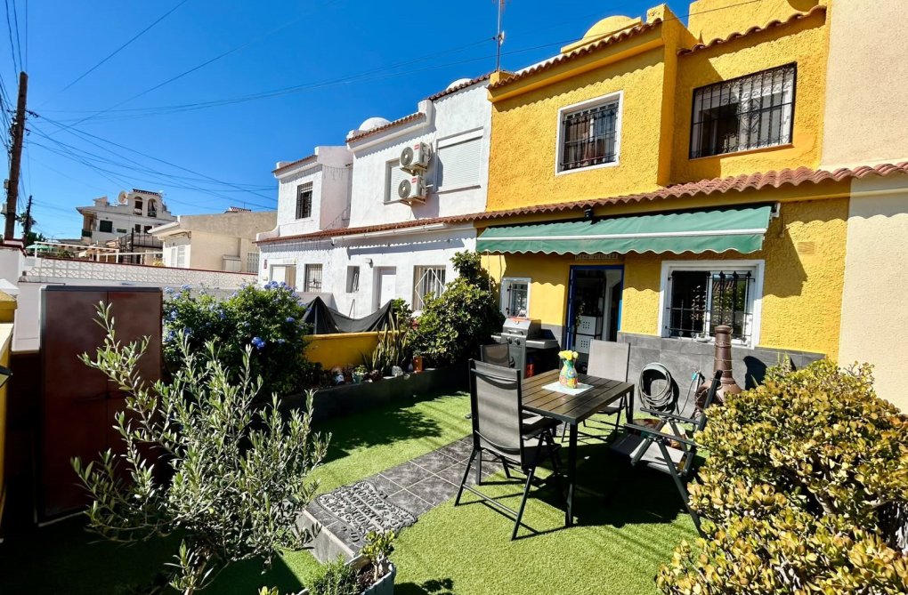 Resale - town house - Torrevieja - Costa Blanca
