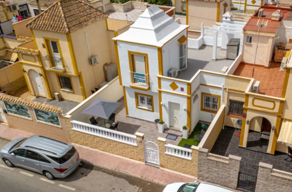 Resale - town house - Torrevieja - Costa Blanca
