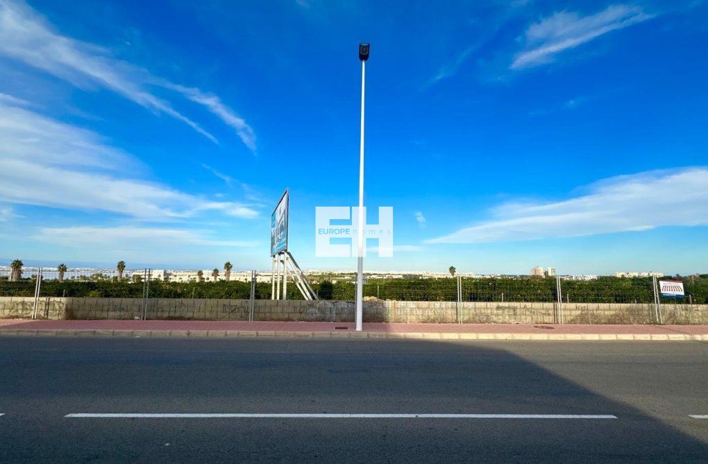 Resale - town house - Torrevieja - La Siesta
