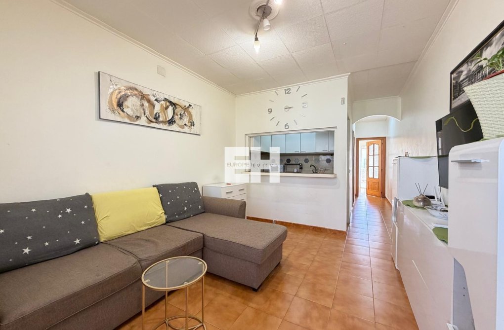 Resale - town house - Torrevieja - Nueva Torrevieja