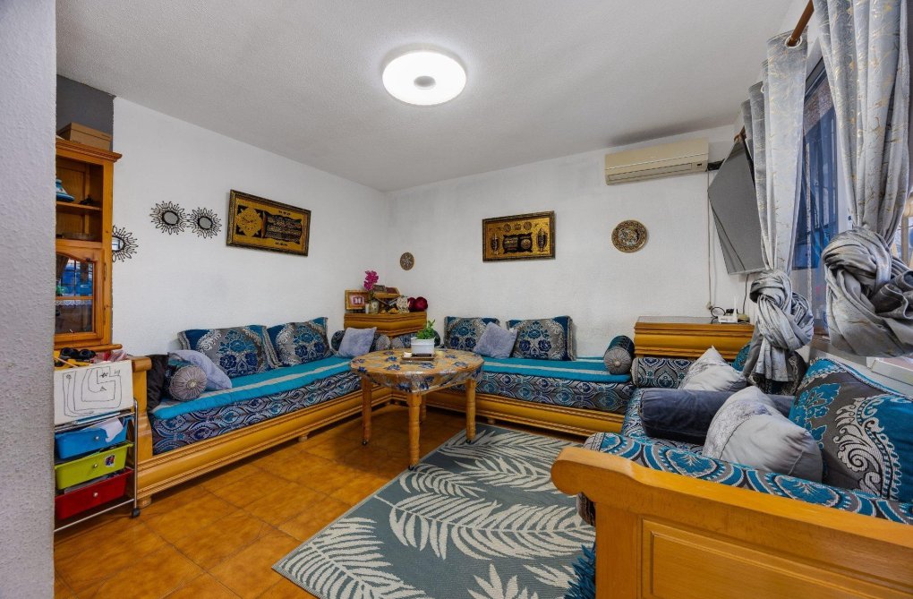 Resale - town house - Torrevieja - Nueva Torrevieja