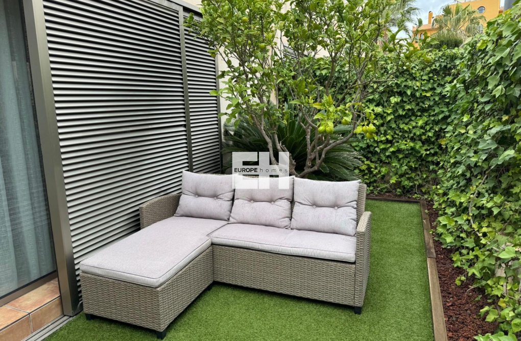 Resale - town house - Torrevieja - Punta Prima