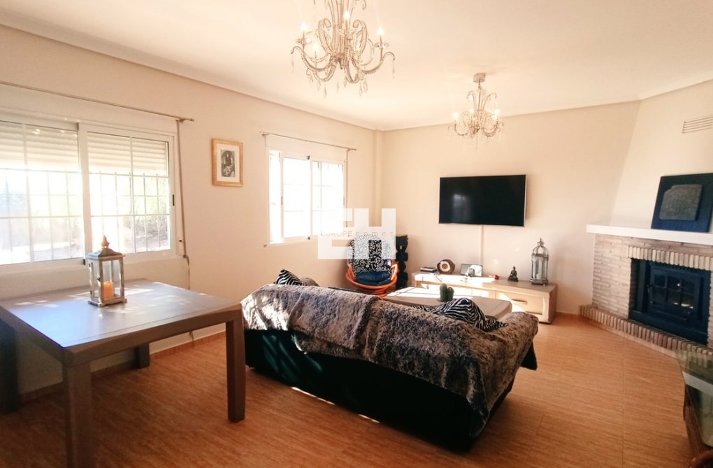 Resale - villa - Avileses - Inland