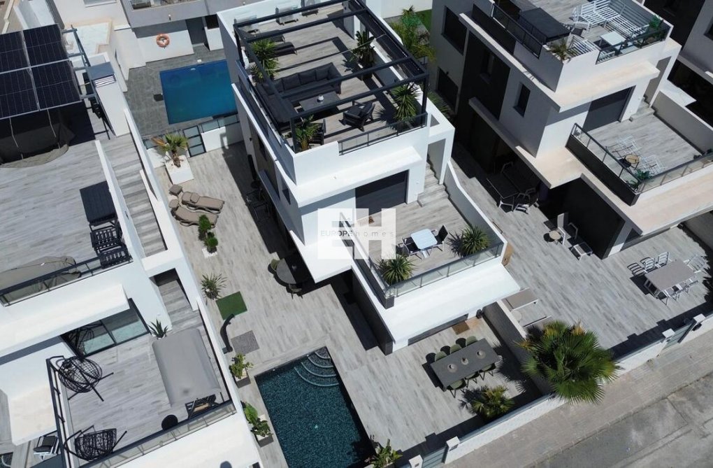 Resale - villa - Benijofar