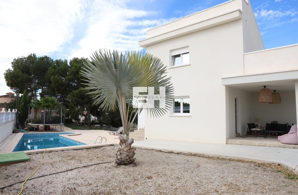 Resale - villa - Ciudad Quesada - Costa Blanca Sur